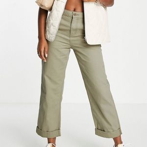 NWOT ASOS DESIGN minimal cargo pants in khaki with contrast stitching